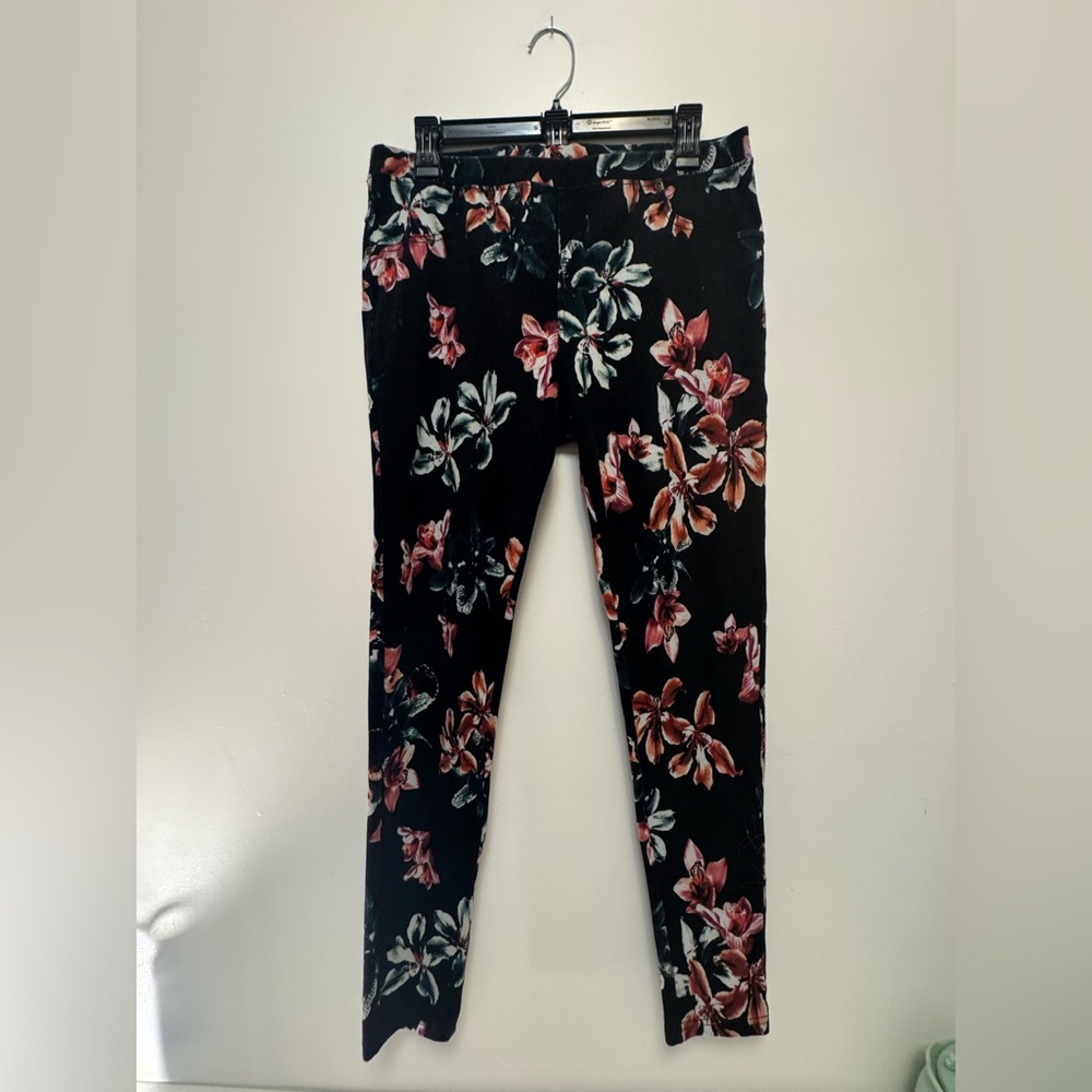 Floral Black Women's Jeggings